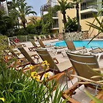 Port - Terrasse - Parking - Piscine