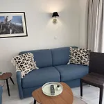 Apartment Antibes Port - Terrasse - Parking - Piscine
