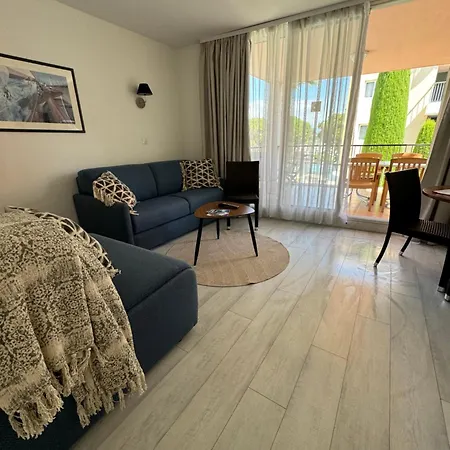 شقة Port - Terrasse - Parking - Piscine *