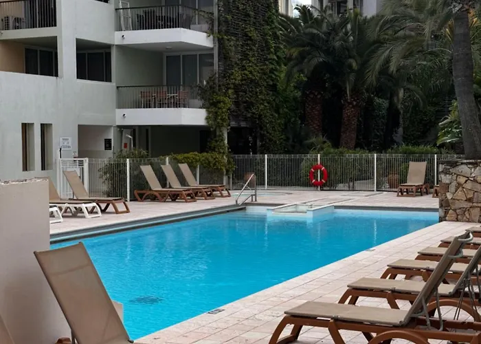 公寓 Port - Terrasse - Parking - Piscine 昂蒂布