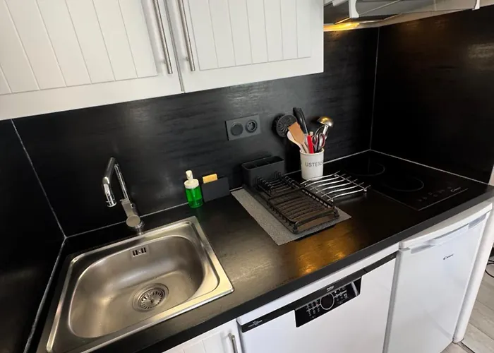 Port - Terrasse - Parking - Piscine * Antibes